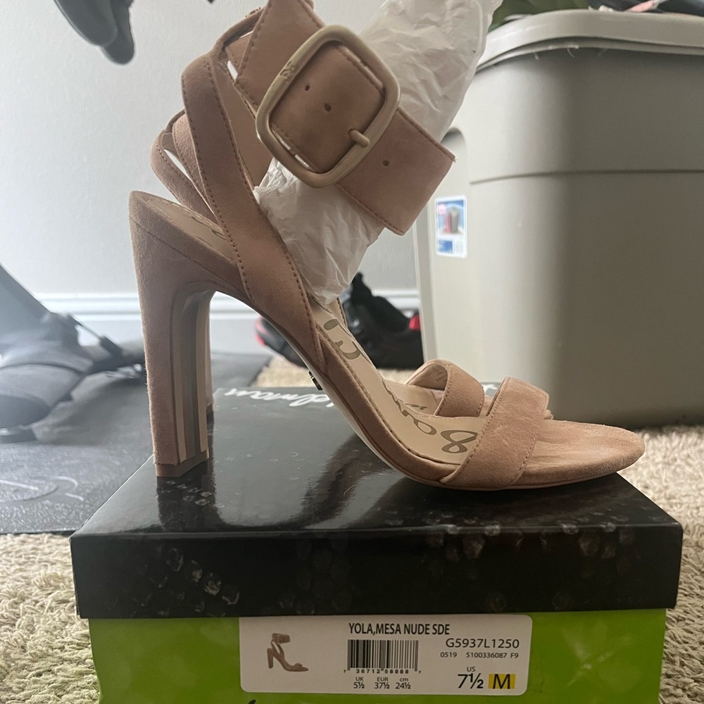 Sam Edelman Nude Suede Heels Size 7.5M